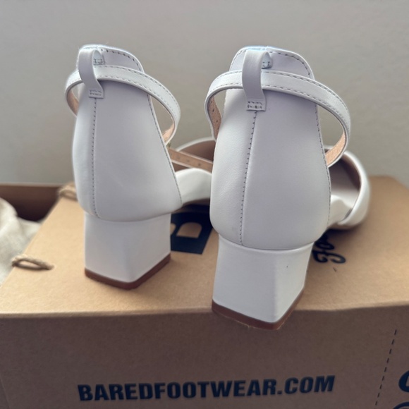 White Leather Low Heel Bared Footwear Quelea Pointed Toe Shoes V-Vamp - Picture 6 of 8